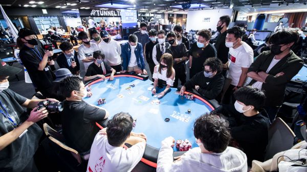 ポーカー世界大会で日本人が躍進！